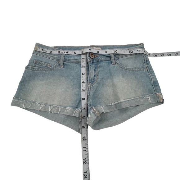 Hollister Cuffed Raw Hem Denim Jean Shorts Size 24 Women’s - Picture 4 of 10